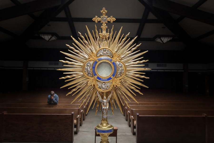 pics Eucharistic Adoration Images what to do in adoration crossroads