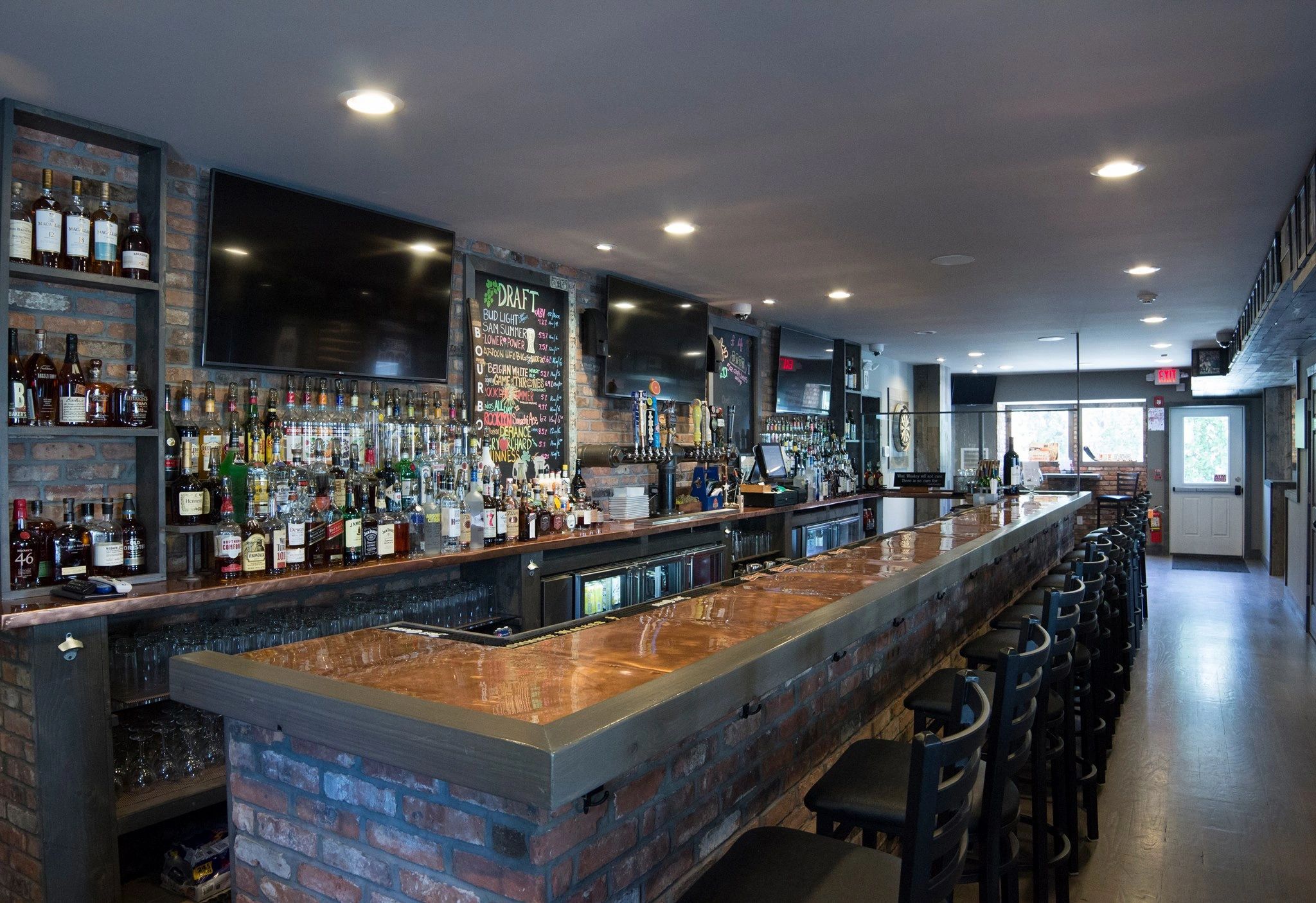 picture Icons Sports Bar new fairfield couples into icons