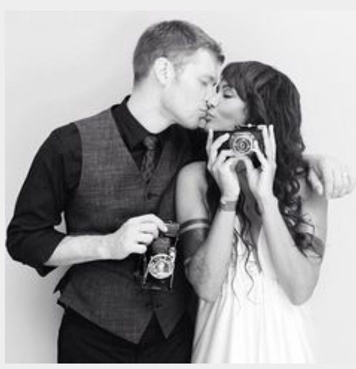 pics Joseph Morgan Kiss joseph morgan and persia white kiss